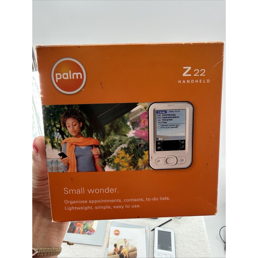 Palm Pilot Z22 PDA Handheld Box Software Manuals Charger 2005 32MB Leather Case